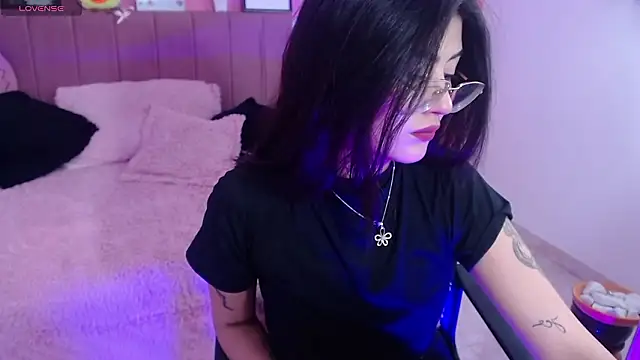 isa bunny18 online show from 3, 2, 2026