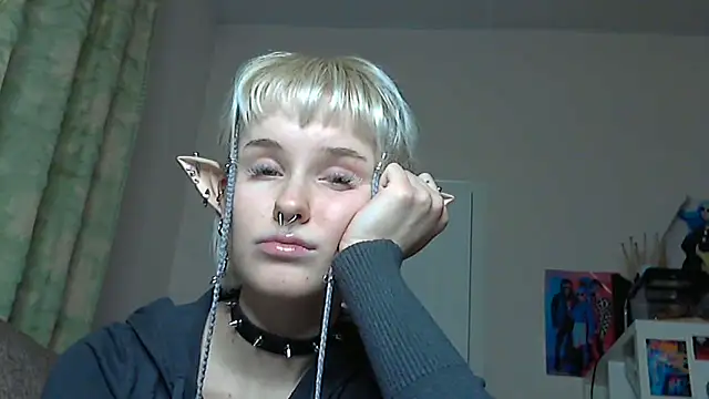 Paradoxy  online show from 20, 12, 2025