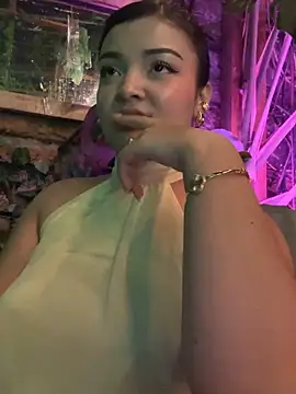 EmmaBlossom online show from 8, 2, 2026