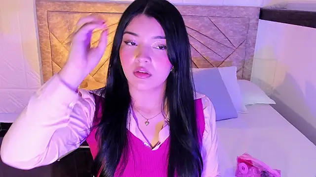 EmmaBlossom online show from 7, 3, 2026