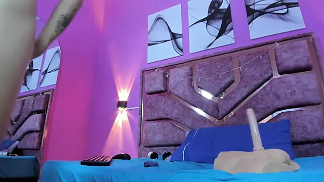 samantaa liov online show from 10, 11, 2025