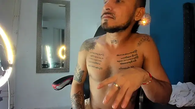 Snapshot of Kevinfox23cms chatting on 21, 10, 2025 Kevinfox23cms online show from 21, 10, 2025