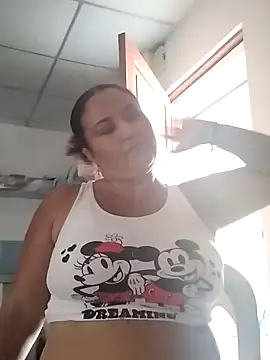 MEYBELLATINA online show from 28, 2, 2026