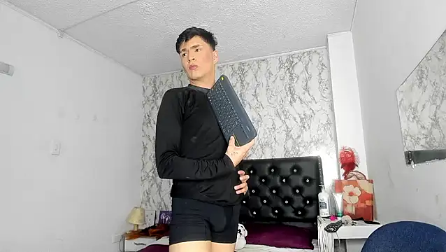 Aaron Foxxx online show from 15, 11, 2025