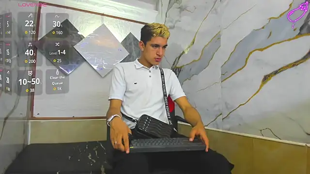 Stiben boy online show from 4, 10, 2025