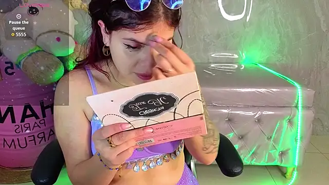 draviana a  online show from 22, 2, 2026