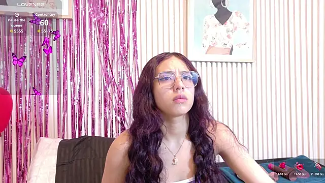 Abrilmirren online show from 23, 2, 2026