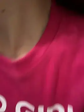 Quynhbabysexy online show from 15, 4, 2026