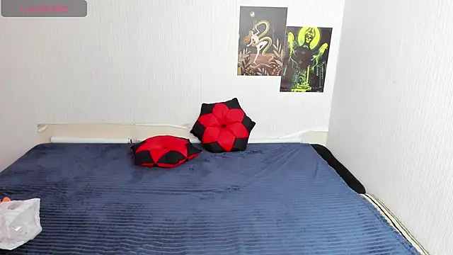 Cattie w  online show from 7, 11, 2025