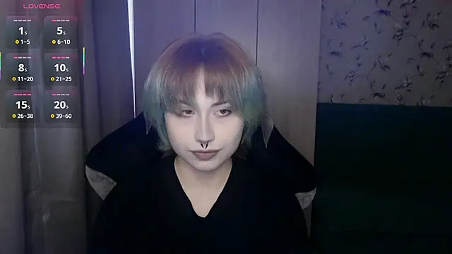 Snapshot of LeisaHopperstad chatting on 4, 5, 2026 LeisaHopperstad online show from 4, 5, 2026
