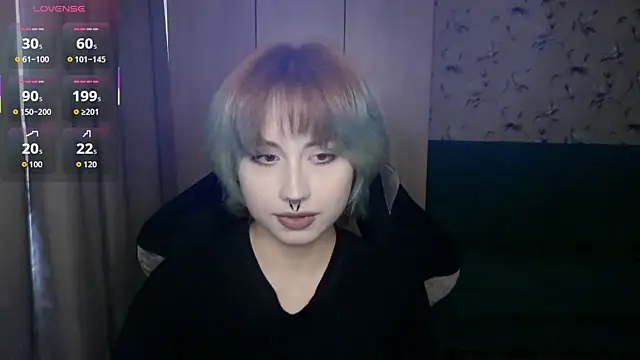 Snapshot of LeisaHopperstad chatting on 6, 5, 2026 LeisaHopperstad online show from 6, 5, 2026