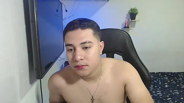 Snapshot of loki32men chatting on 4, 10, 2025 loki32men online show from 4, 10, 2025