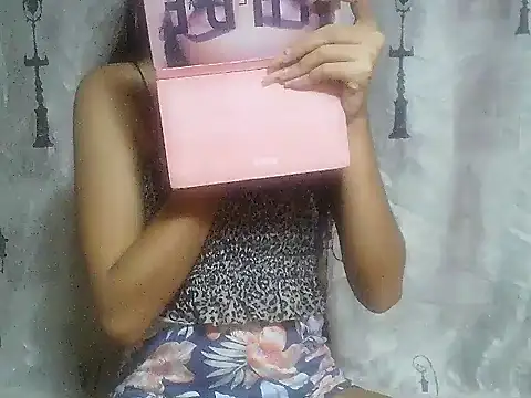 SweetPussie18x online show from 22, 12, 2025