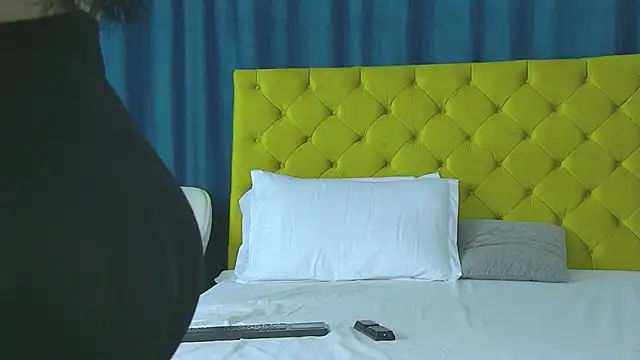 Snapshot of RubyHills chatting on 7, 2, 2026 RubyHills online show from 7, 2, 2026