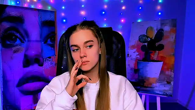 JuneWoods online show from 9, 2, 2026