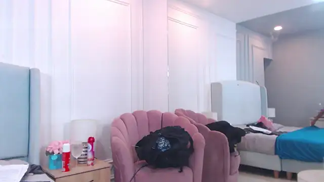 ChantalGarner online show from 21, 11, 2025