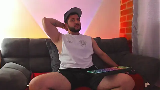 TomSloam online show from 10, 10, 2025