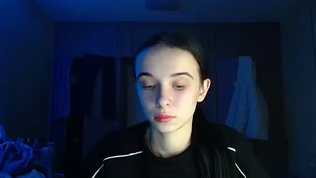 Emilia Light online show from 15, 12, 2025