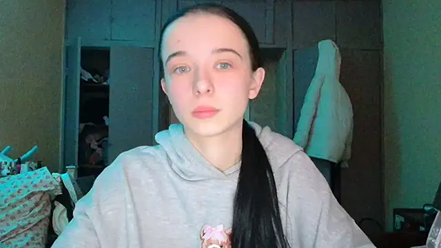 Emilia Light online show from 24, 2, 2026