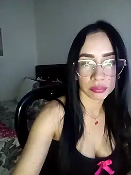 YaraDuartee online show from 10, 4, 2026