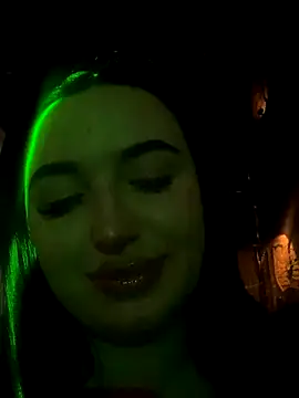 LoveMiQueen1 online show from 17, 10, 2025