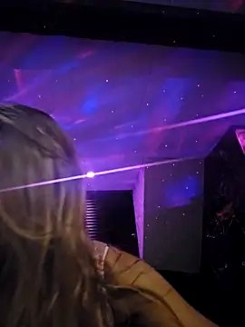 Snapshot of WhimsicalBirdette chatting on 5, 10, 2025 WhimsicalBirdette online show from 5, 10, 2025