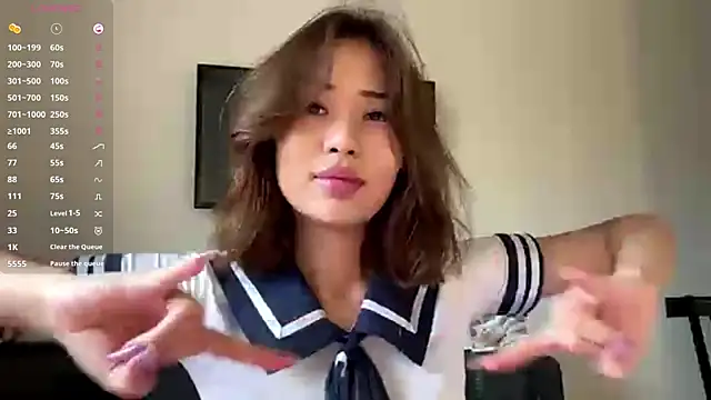 Ur neighbor Kira online show from 3, 7, 2026