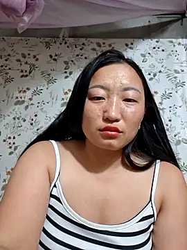 Snapshot of zhen-zo chatting on 23, 5, 2026 zhen-zo online show from 23, 5, 2026