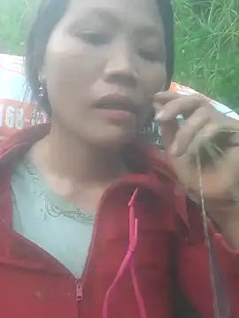 Snapshot of bree-zz chatting on 2, 10, 2025 bree-zz online show from 2, 10, 2025