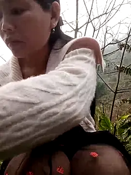 Snapshot of bree-zz chatting on 17, 2, 2026 bree-zz online show from 17, 2, 2026