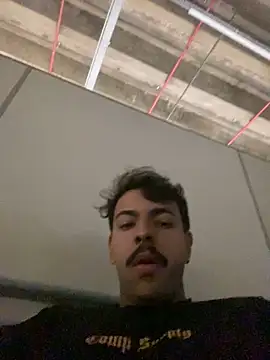 Snapshot of artzin2334 chatting on 10, 10, 2025 artzin2334 online show from 10, 10, 2025