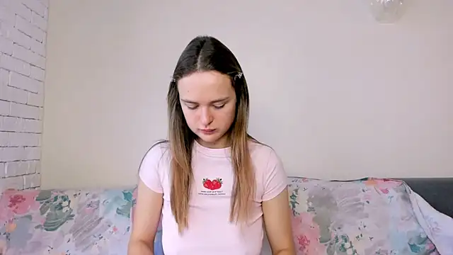 Snapshot of LilMary_ chatting on 11, 3, 2026 LilMary online show from 11, 3, 2026