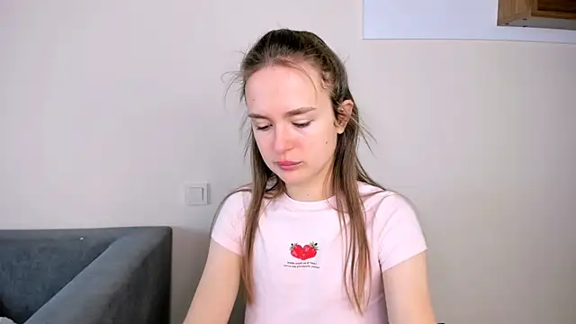 Snapshot of LilMary_ chatting on 13, 3, 2026 LilMary online show from 13, 3, 2026