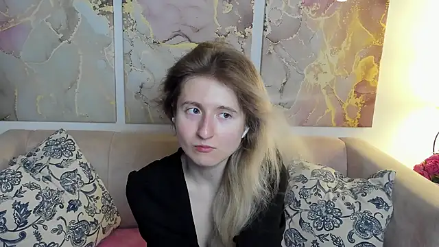 Snapshot of CamillaDreamer chatting on 29, 5, 2026 CamillaDreamer online show from 29, 5, 2026