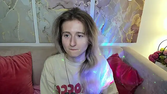 Snapshot of CamillaDreamer chatting on 16, 7, 2026 CamillaDreamer online show from 16, 7, 2026