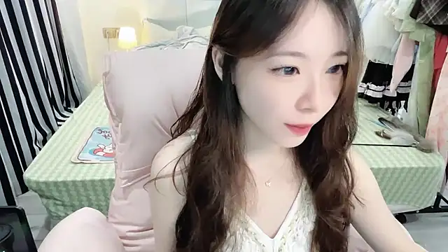 Snapshot of Gardenia-222 chatting on 6, 5, 2026 Gardenia-222 online show from 6, 5, 2026