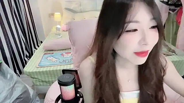 Snapshot of Gardenia-222 chatting on 26, 7, 2026 Gardenia-222 online show from 26, 7, 2026