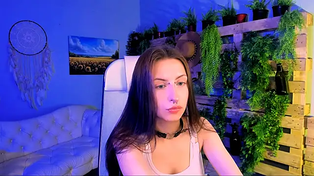 AliceLice  online show from 10, 10, 2025
