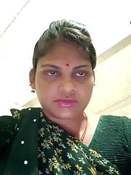 Snapshot of SHMA-77 chatting on 3, 10, 2025 SHMA-77 online show from 3, 10, 2025