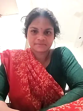 Snapshot of SHMA-77 chatting on 12, 11, 2025 SHMA-77 online show from 12, 11, 2025