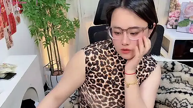 Snapshot of NEWONETO chatting on 24, 2, 2026 NEWONETO online show from 24, 2, 2026