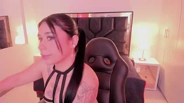 SusanVilla online show from 6, 11, 2025