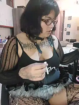 Snapshot of crucifxcked chatting on 21, 5, 2026 crucifxcked online show from 21, 5, 2026