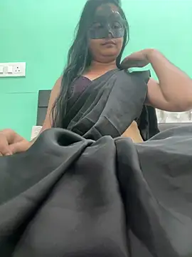 Snapshot of TeluguIshu_teen20 chatting on 9, 5, 2026 TeluguIshu teen20 online show from 9, 5, 2026