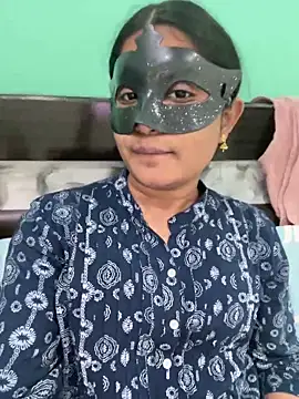 Snapshot of TeluguIshu_teen20 chatting on 24, 5, 2026 TeluguIshu teen20 online show from 24, 5, 2026