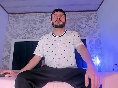 VynnyBlacke  online show from 19, 2, 2026