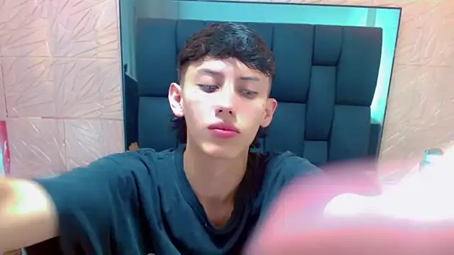 thaigo twink38 online show from 11, 11, 2025