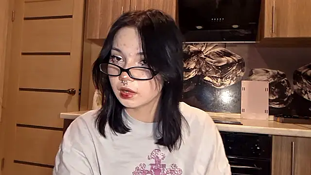 Snapshot of Beeping_Creature chatting on 2, 3, 2026 Beeping Creature online show from 2, 3, 2026