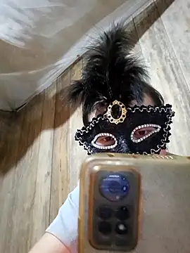 Snapshot of Tuyet_xx chatting on 3, 10, 2025 Tuyet xx online show from 3, 10, 2025