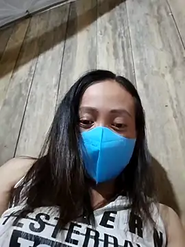 Snapshot of Tuyet_xx chatting on 12, 10, 2025 Tuyet xx online show from 12, 10, 2025